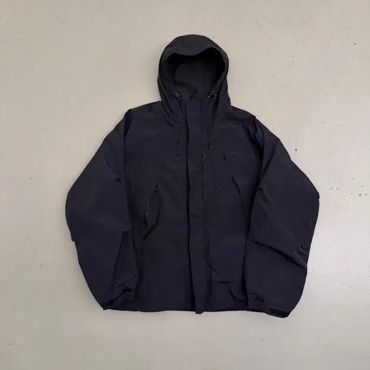 [BUNJANG] Outstanding Two-Way Hooded Jacket / 아웃스탠딩 투웨이 후드 지켓