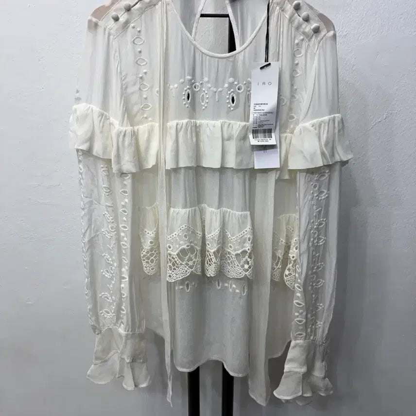 [BUNJANG] IRO Eyelet Lace Blouse (Size 34) / 새제품) IRO 이로 한섬 아일렛 레이스 블라우스 34(55-66)