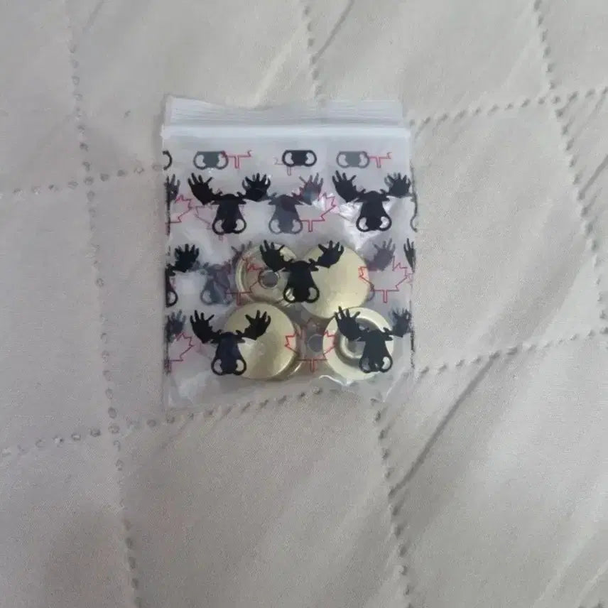 [BUNJANG] 무스너클 발리스틱 금장 골드에디션 판/교(아디다스 베이프 선호) / 무스너클 발리스틱 금장 골드에디션 판/교(아디다스 베이프 선호)