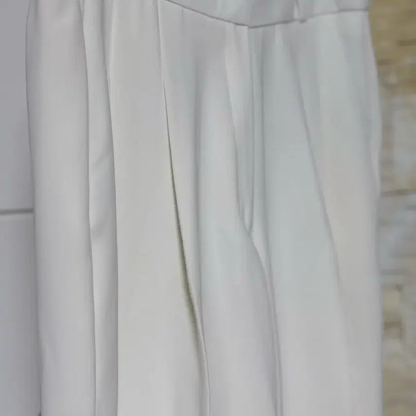 [BUNJANG] Wide White Slacks Pants / 와이드 화이트 슬랙스 팬츠