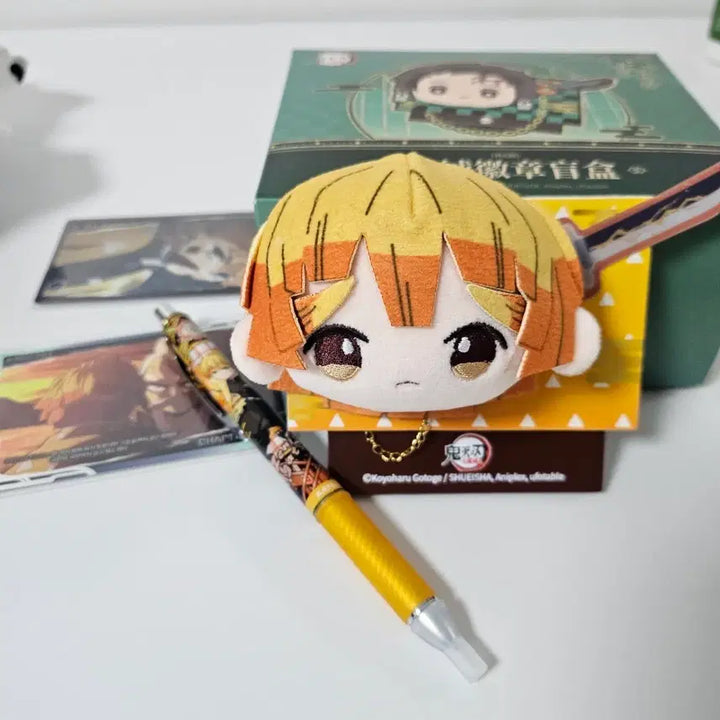 [BUNJANG] Demon Slayer Zenitsu Bundle Set / (일괄)귀멸의 칼날 젠이츠 누이벳지 + 볼펜 + 포카