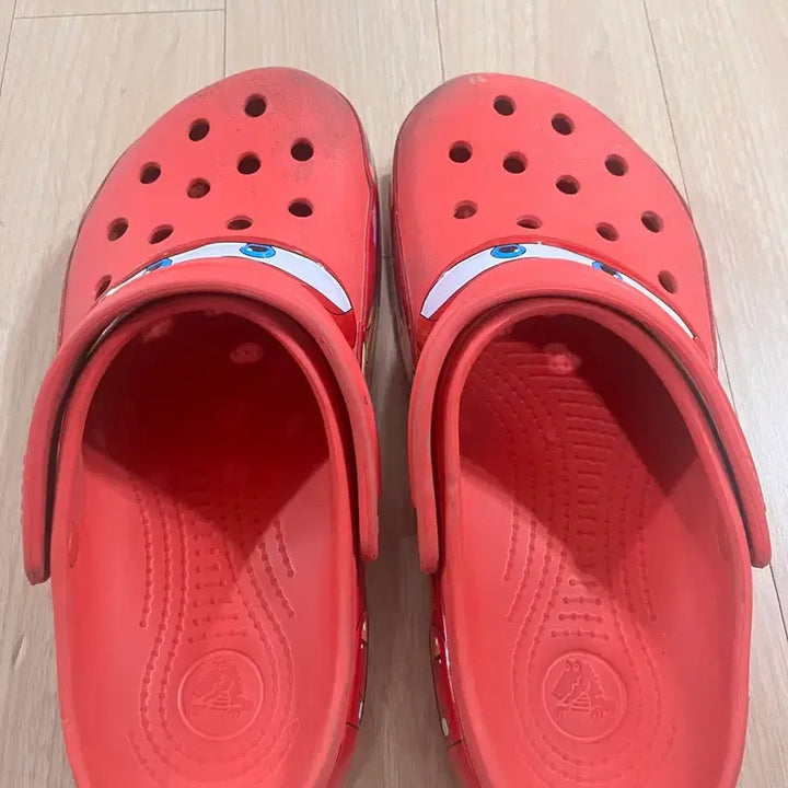 [BUNJANG] 크록스 x 카 클래식 클로그 라이트닝 맥퀸 / 크록스 x 카 클래식 클로그 라이트닝 맥퀸