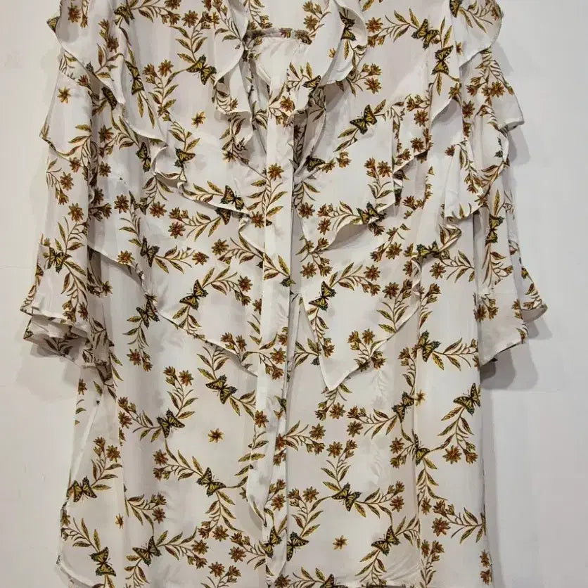 [BUNJANG] Sandro Butterfly Flower Ruffle Blouse / 산드로 나비 플라워 러플 블라우스