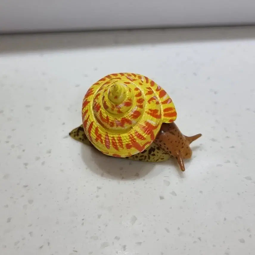[BUNJANG] Kaiyodo Choco Egg Okinawa Ebisu Snail Figure / 카이요도 초코큐 오키나에비스가이 달팽이 피규어 생물 피규어