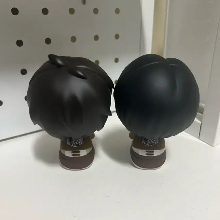 [SOLD OUT] 진격의거인 리바이 에렌 룩업 세트