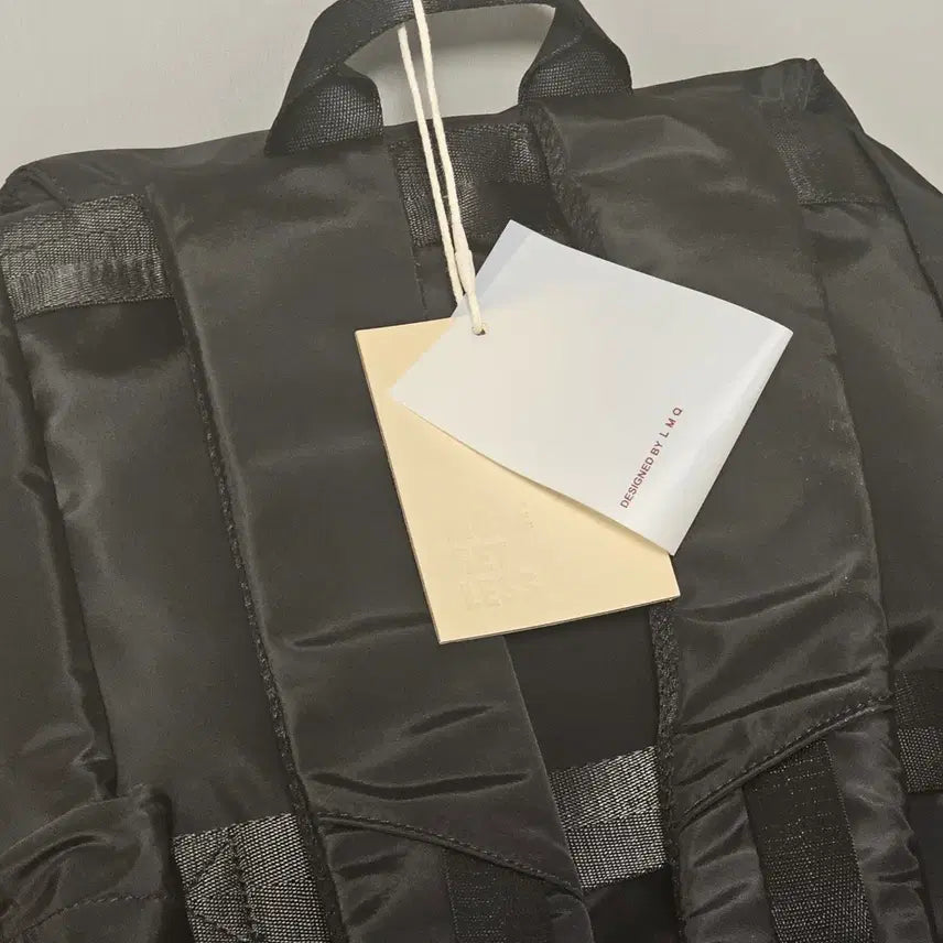 [BUNJANG] LMQ 17-inch Laptop Backpack / LMQ 노트북백팩 17인치 새제품 판매합니다(정가 18만원)