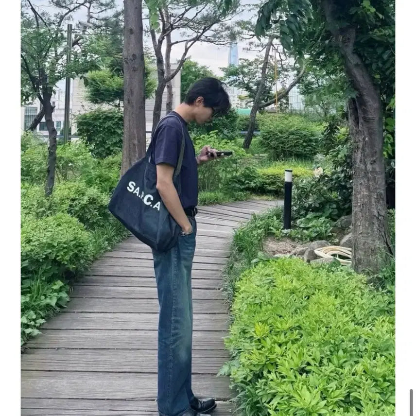 [SOLD OUT] 브론슨 티셔츠 팝니다