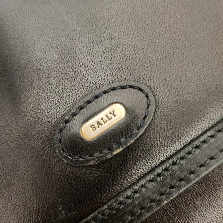 [BUNJANG] Bally Black Leather Crossbody Bag / BALLY 발리 블랙 가죽 크로스백