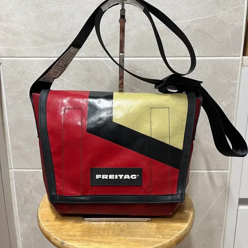 [BUNJANG] Freitag F601 Lassie Messenger Bag Red / (땡처리)프라이탁 라씨 (민트택X)