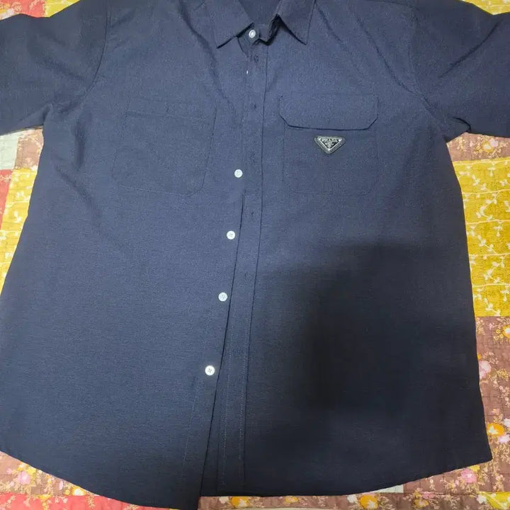 [SOLD OUT] 프라다 네이비 반팔 셔츠110