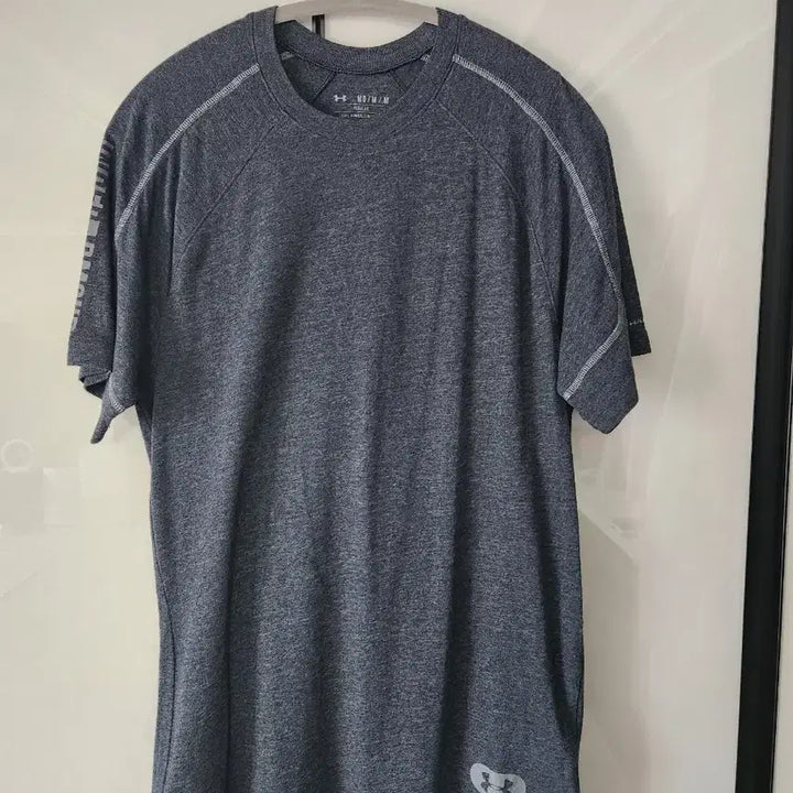 [BUNJANG] 언더아머 기능성 반팔 티셔츠 M 105 / 언더아머 기능성 반팔 티셔츠 M 105