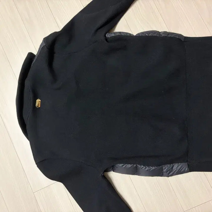 [SOLD OUT] 캐시미어 유광 니트패딩