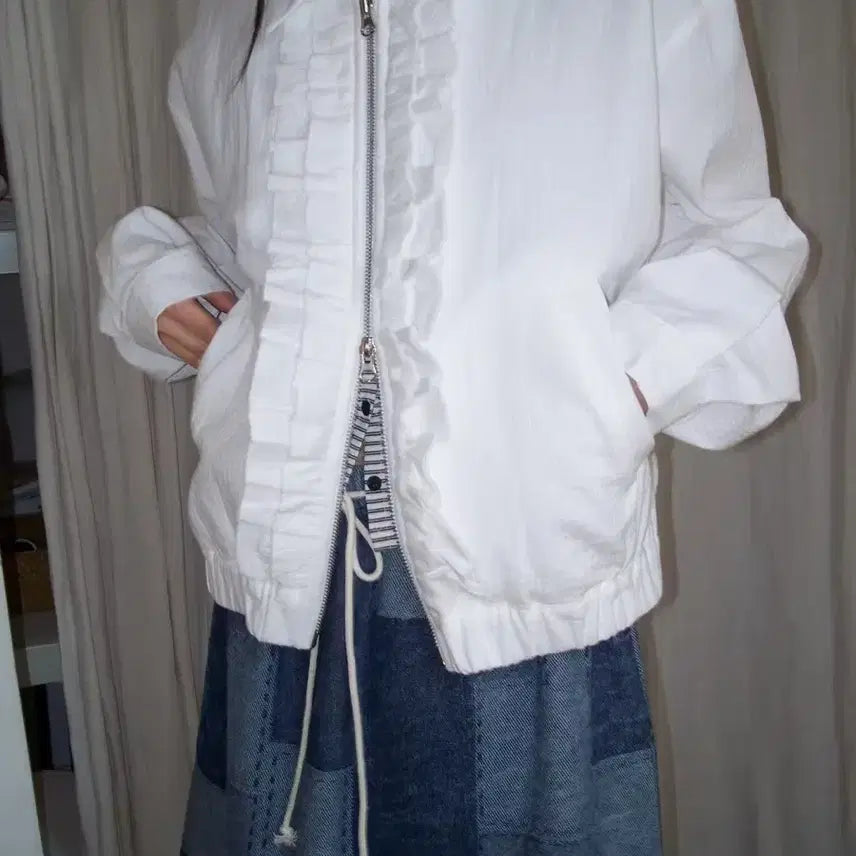 [BUNJANG] HBD Frill Zip-up Jacket / 히피디피 프릴집업