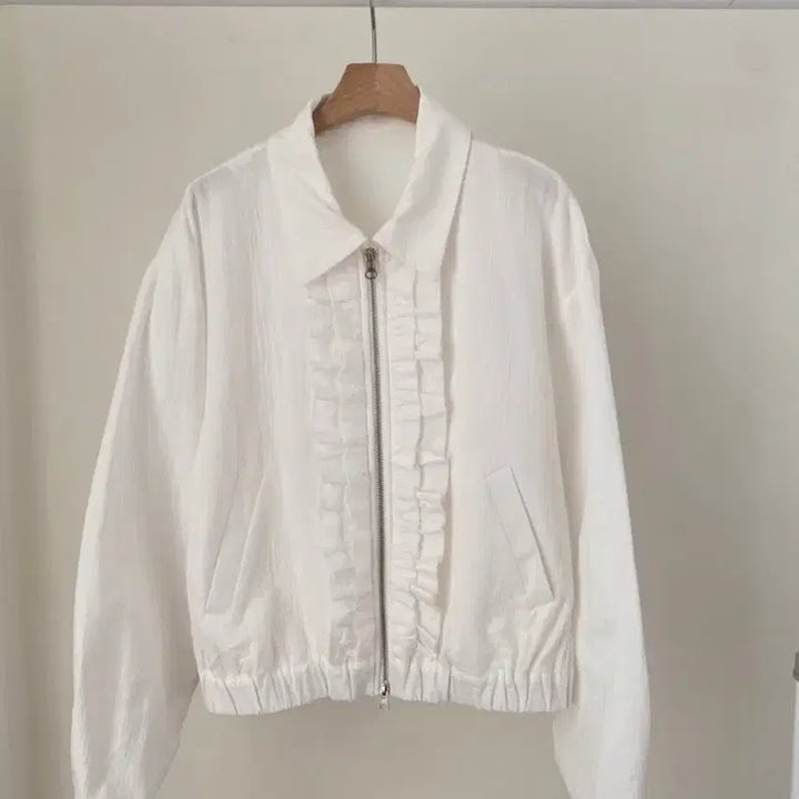 [BUNJANG] HBD Frill Zip-up Jacket / 히피디피 프릴집업