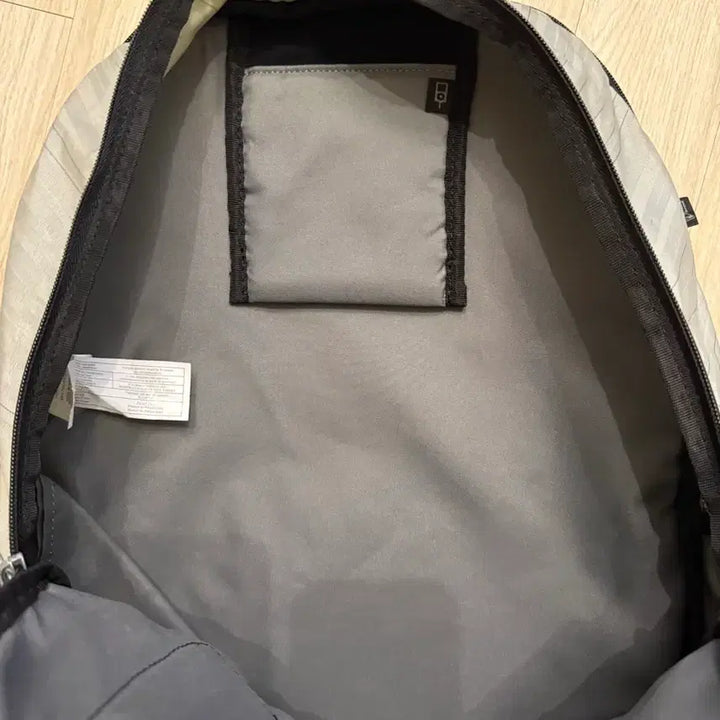 [BUNJANG] Oakley Vintage Backpack Gray/Black / 오클리 빈티지 백팩 그레이/블랙