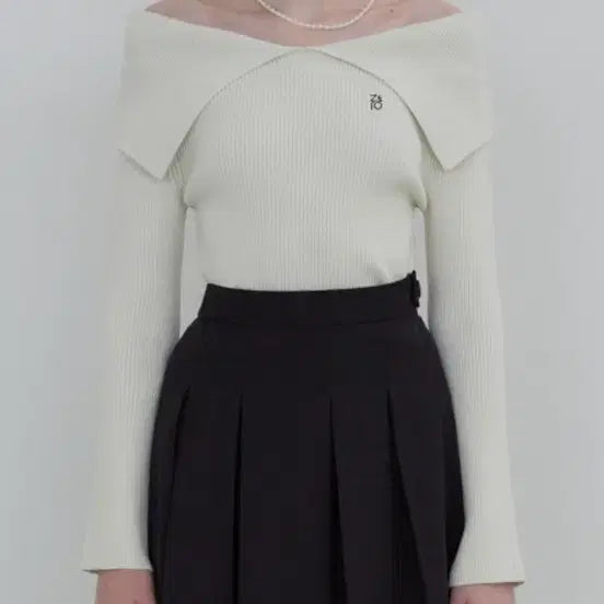 [BUNJANG] Zero Street Cape Off-Shoulder Top / 제로스트릿 케이프 오프숄더