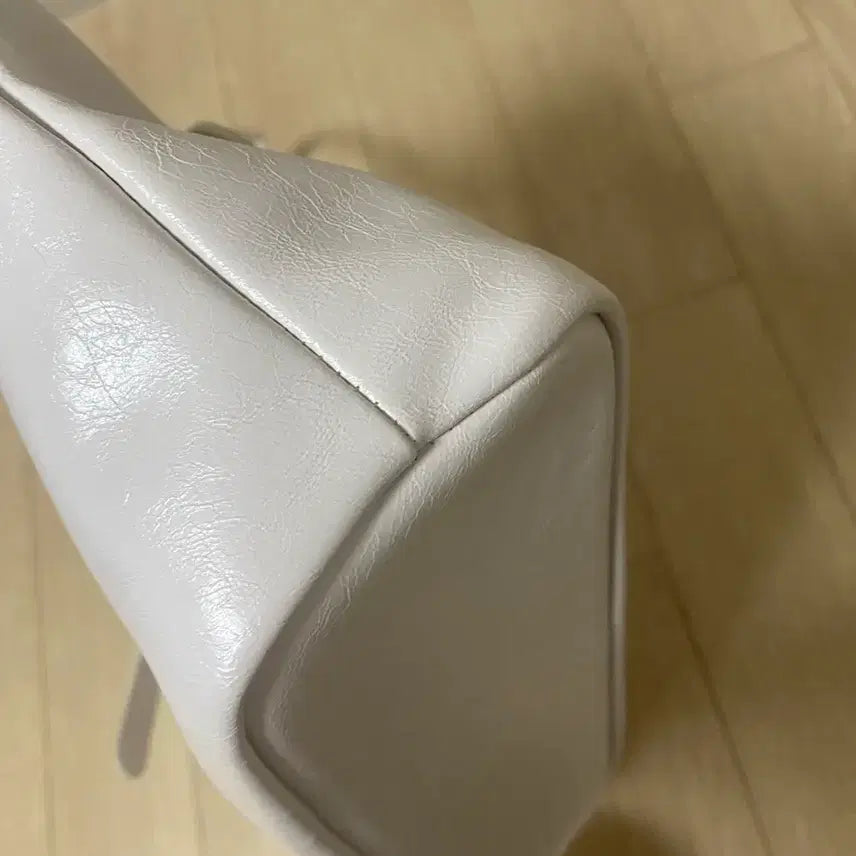 [BUNJANG] Mur무르 프리백 화이트 / Mur무르 프리백 화이트