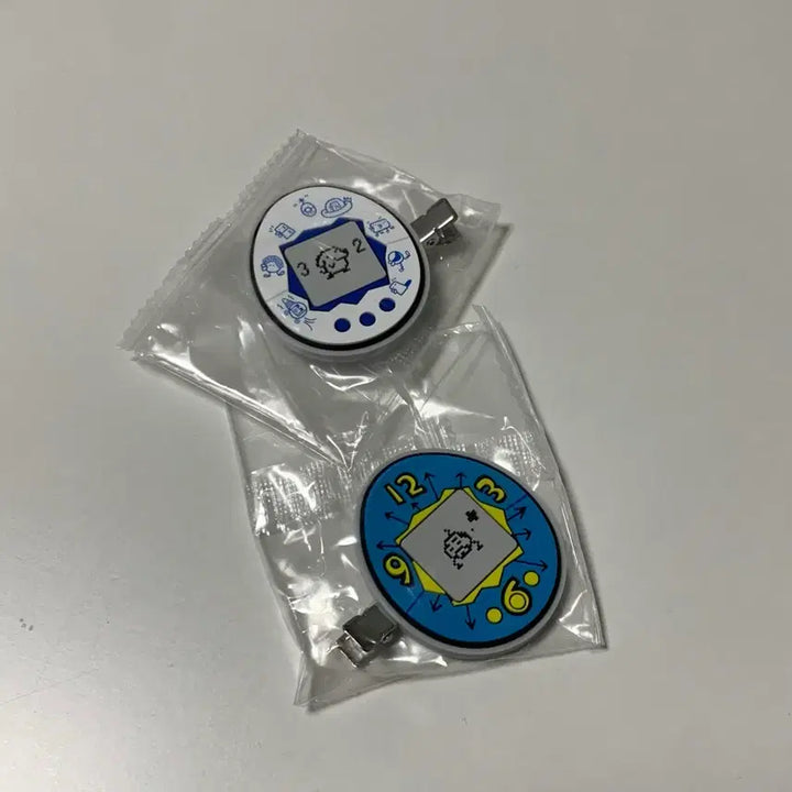 [BUNJANG] Tamagotchi Hair Pin Set / 다마고치 헤어 핀 가챠 2종일괄