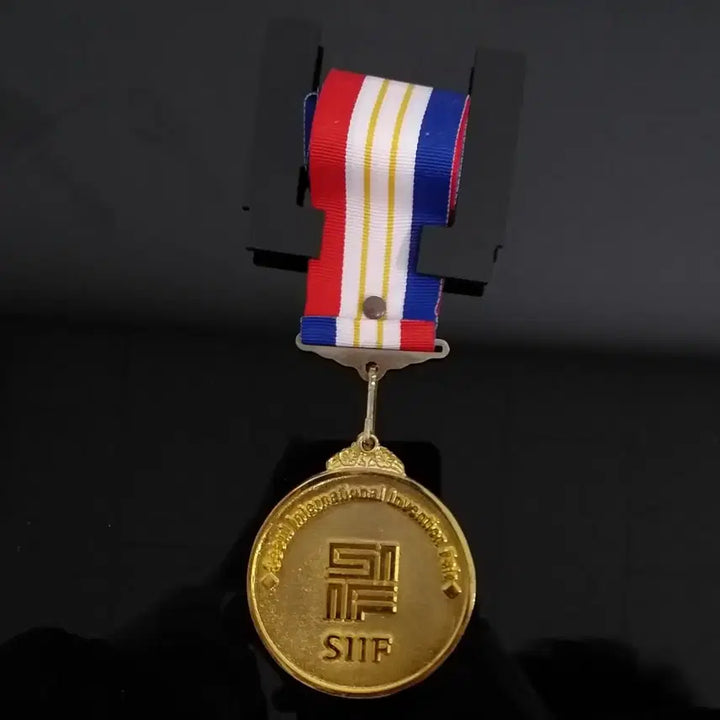[BUNJANG] Seoul International Invention Fair Gold Medal / [메달] 서울 국제 발명 전시회 금상 메달 w595