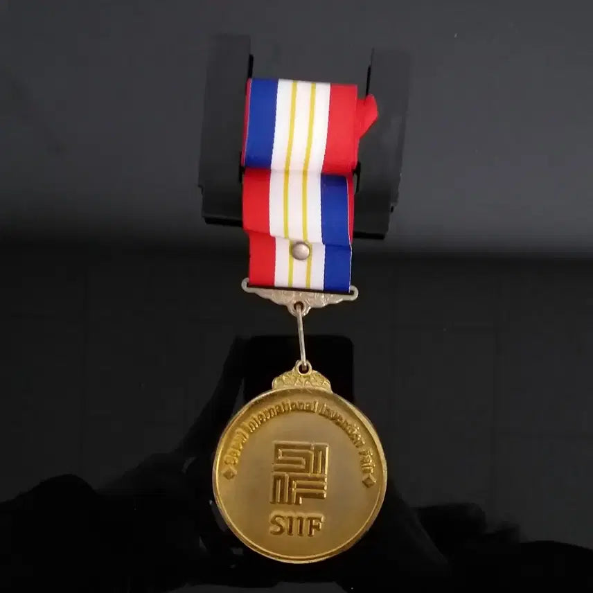 [BUNJANG] Seoul International Invention Fair Gold Medal / [메달] 서울 국제 발명 전시회 금상 메달 w599
