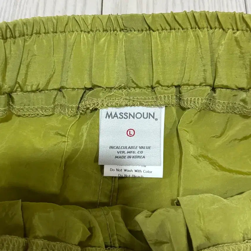 [BUNJANG] Massnoun Nylon Shorts - L / 매스노운 포켓 나일론 숏팬츠 L 상태s