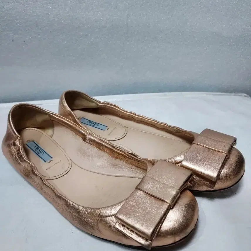 [BUNJANG] Prada Rose Gold Flat Shoes / 프라다정품로즈골드플랫슈즈
