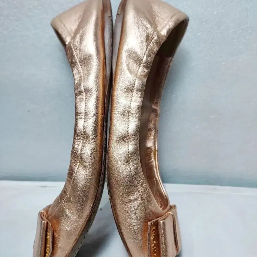 [BUNJANG] Prada Rose Gold Flat Shoes / 프라다정품로즈골드플랫슈즈