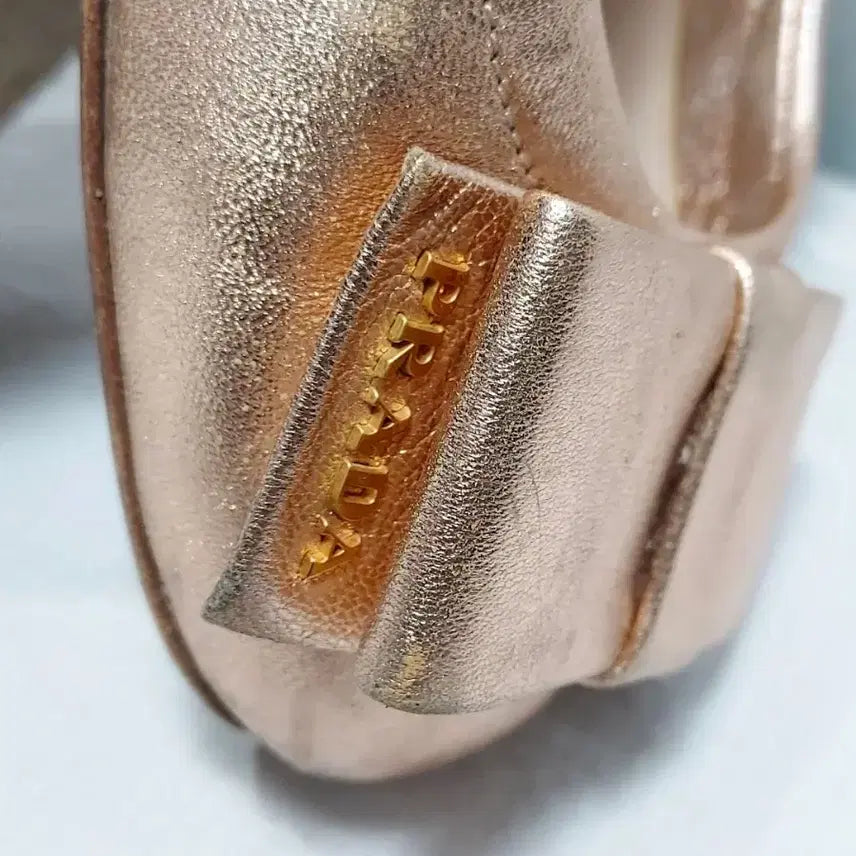 [BUNJANG] Prada Rose Gold Flat Shoes / 프라다정품로즈골드플랫슈즈