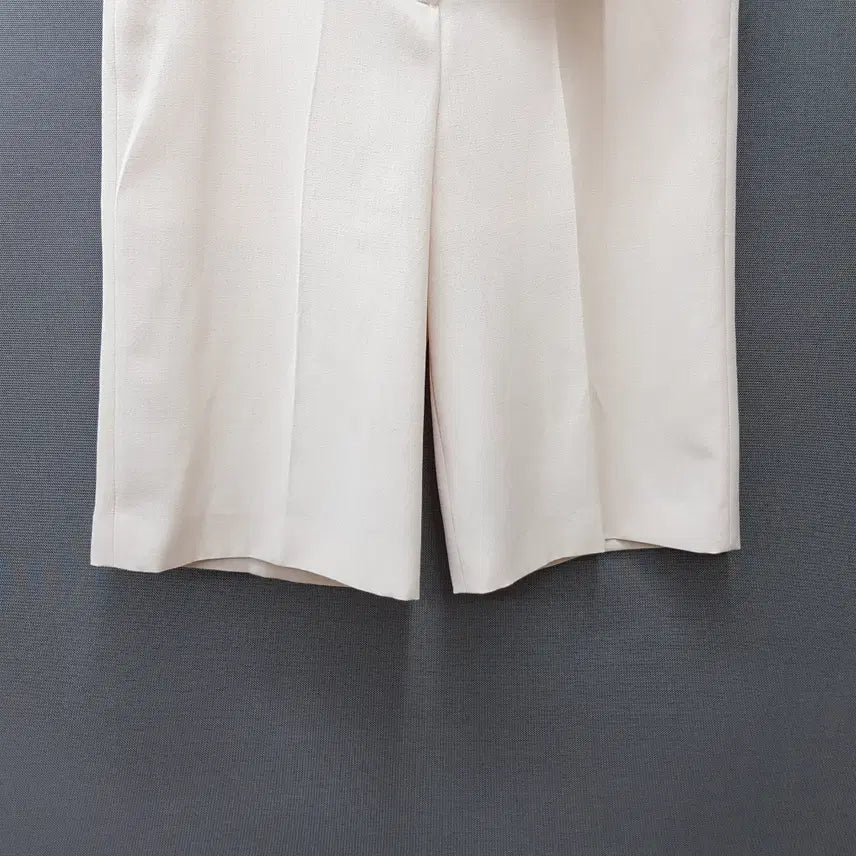 [SOLD OUT] 모조에스핀 2022 와이드 하프 슬랙스  66사이즈