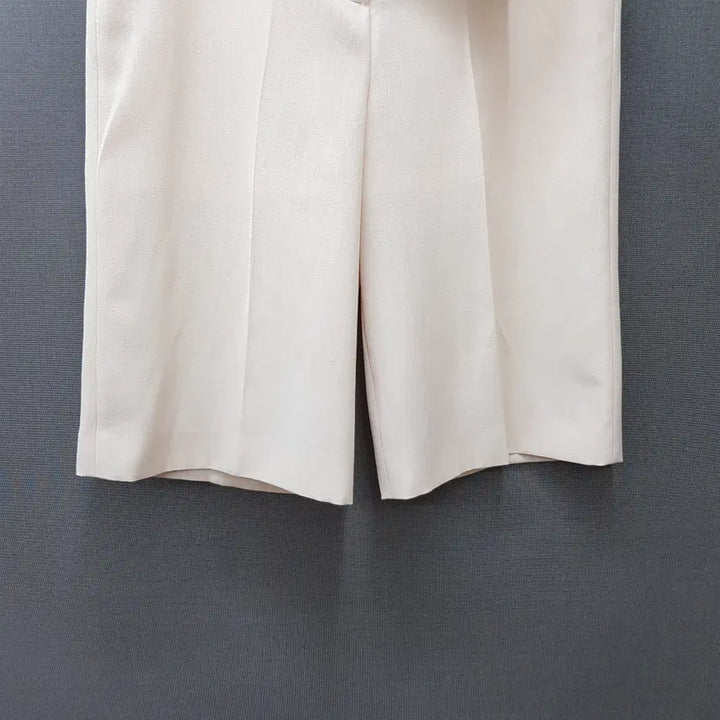 [SOLD OUT] 모조에스핀 2022 와이드 하프 슬랙스  66사이즈
