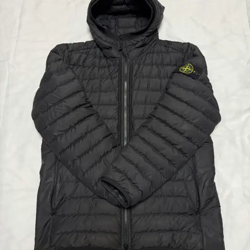 [SOLD OUT] 스톤아일랜드 경량패딩 L
