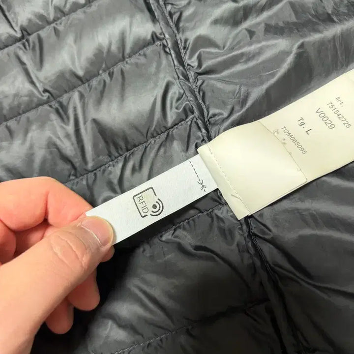[SOLD OUT] 스톤아일랜드 경량패딩 L