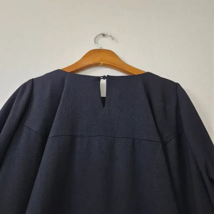 [BUNJANG] Hansum SJ Black Short Sleeve Blouse / [한섬SJ SJ]블랙 반팔 블라우스