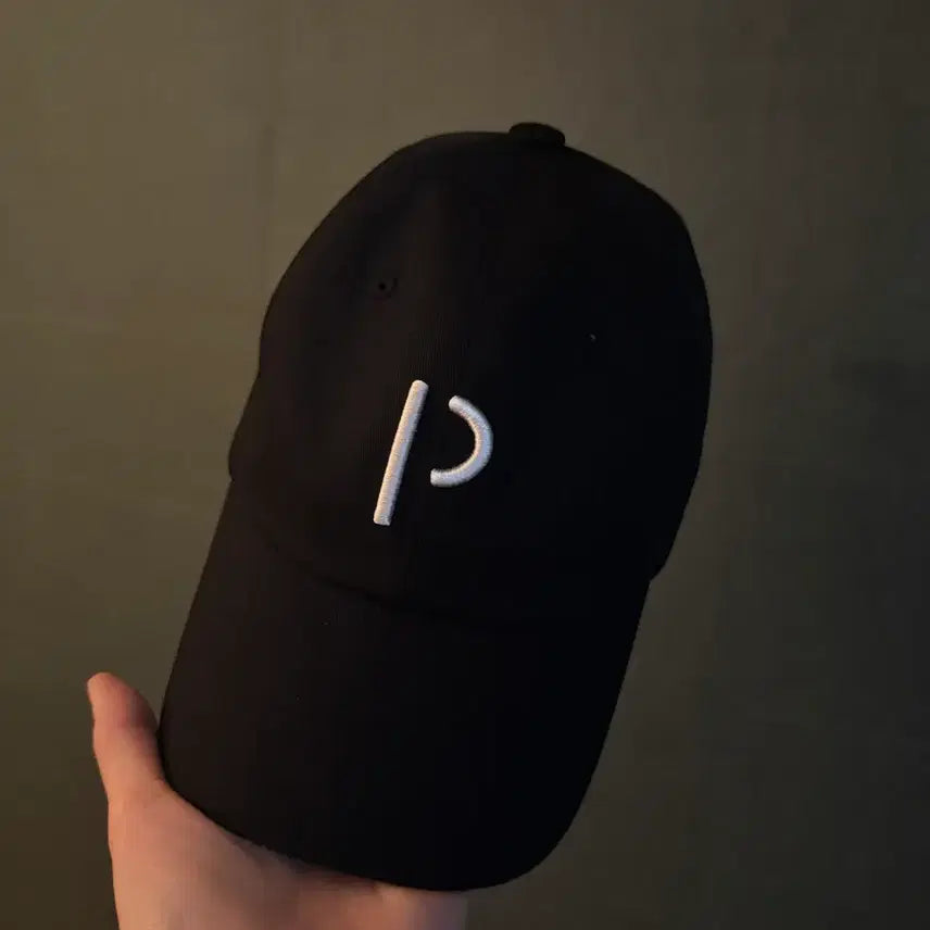 [BUNJANG] Freaks Black Ball Cap / 프븍스 모자