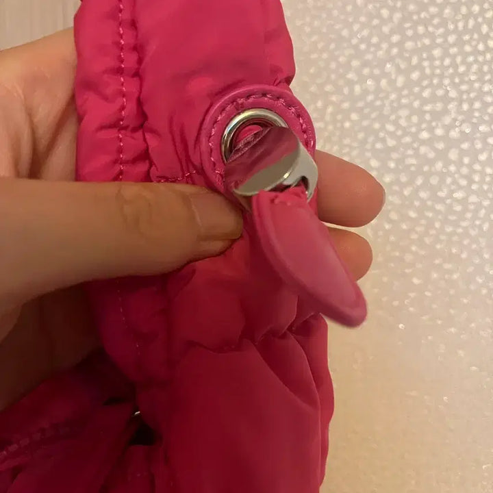 [BUNJANG] Ourplace Quilted Shoulder Bag Hot Pink / 새상품) ourplace 퀼팅 숄더백 핫핑크 데일리백 미니백
