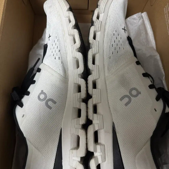[BUNJANG] On-Running Cloud X 4 Running Shoes / 온러닝 클라우드 X 4 290