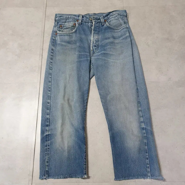 [SOLD OUT] 남성 바지 리바이스 LEVIS 32 청바지 반바지 칠부