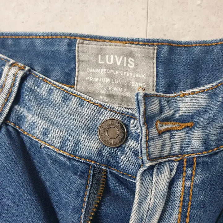 [BUNJANG] LUVIS 30 Ripped Jeans / 공용 바지 LUVIS 30 청바지 찢 스타일리쉬  남성 여성 청바지