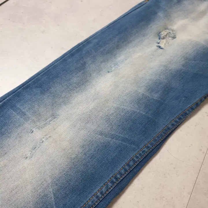 [BUNJANG] LUVIS 30 Ripped Jeans / 공용 바지 LUVIS 30 청바지 찢 스타일리쉬  남성 여성 청바지