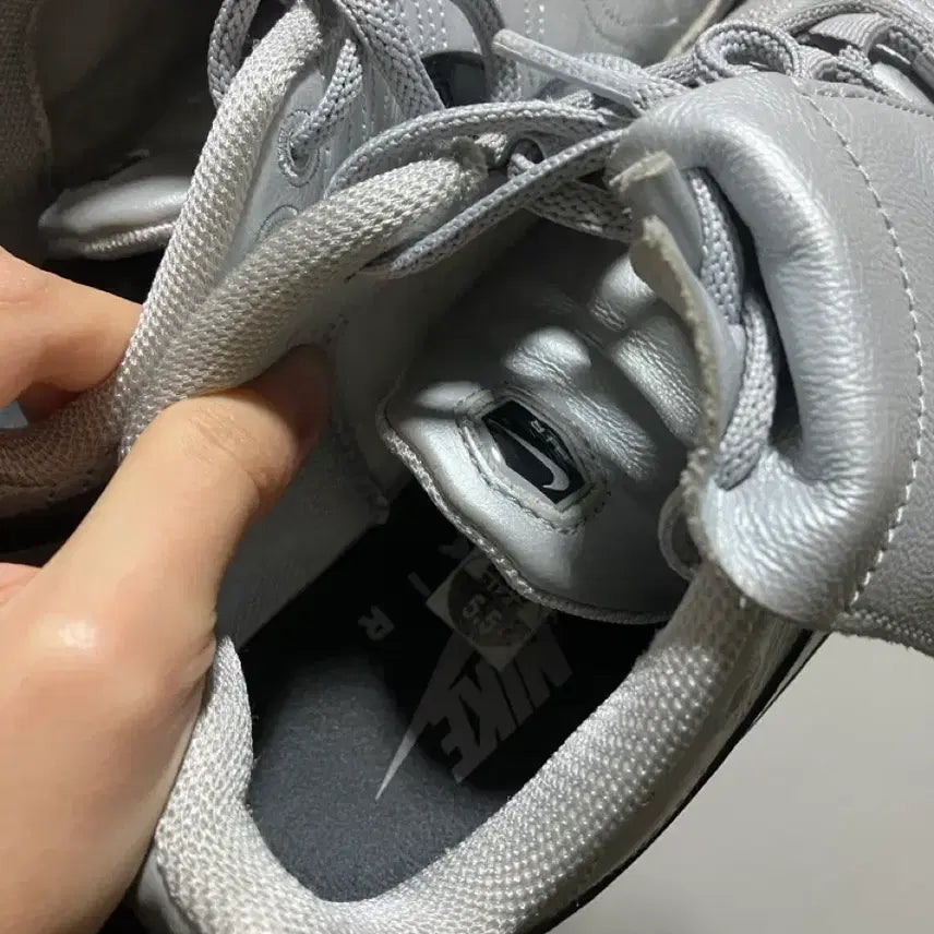 [BUNJANG] Nike Air Max Plus TNPO Silver Sneakers / 나이키 에어맥스 플러스 TNPO 240