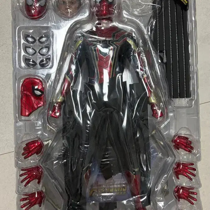 [SOLD OUT] 핫토이 아이언스파이더맨