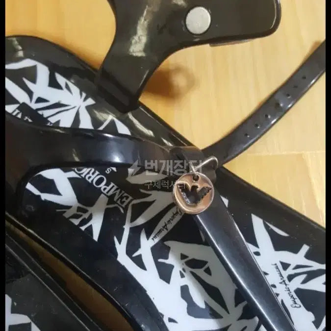 [BUNJANG] Emporio Armani Black Sandals / 엠포리오 아르마니 블랙 샌들
