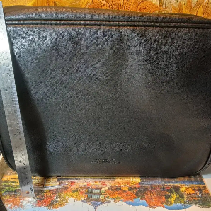 [BUNJANG] Black Square Crossbody Bag / 블랙 사각 크로스백 서류 가방