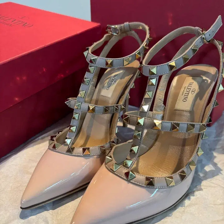 [BUNJANG] Valentino Rockstud Heels Powder Pink Size 38 / 발렌티노 락스터드 힐 38 파우더 핑크 (정품/풀박)