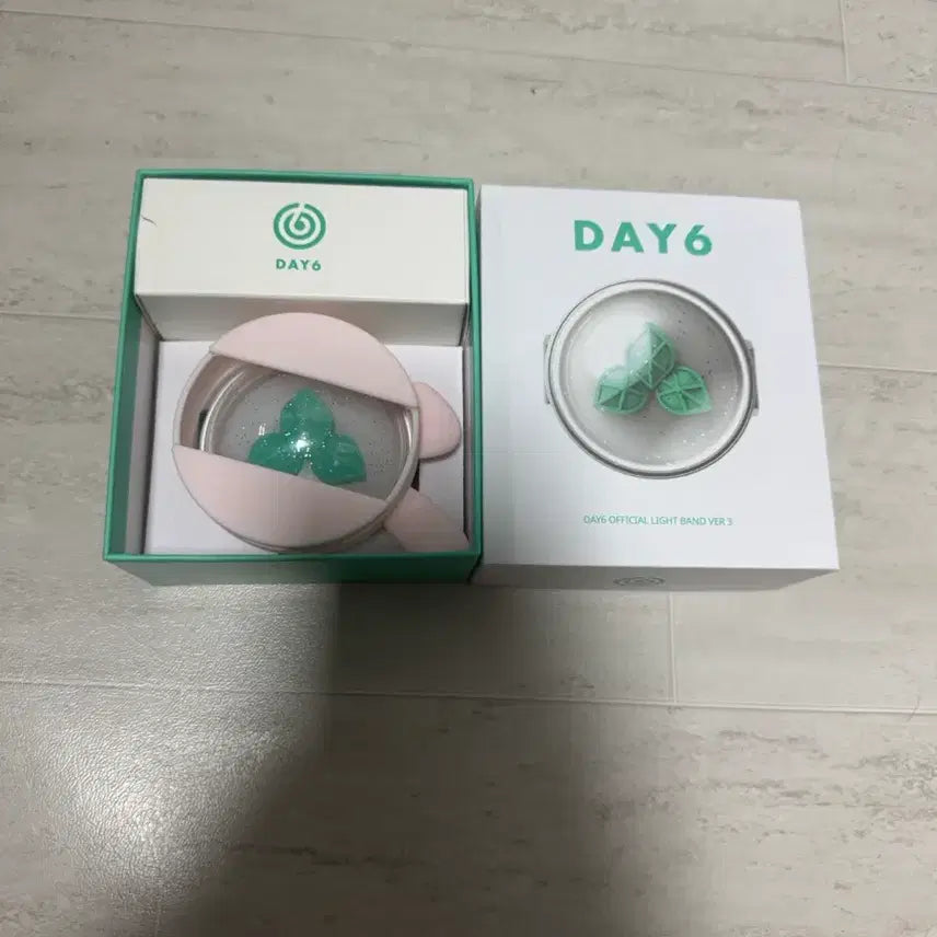 [BUNJANG] Day6 Made Watch Lightstick / 데이식스 응원봉 마데워치