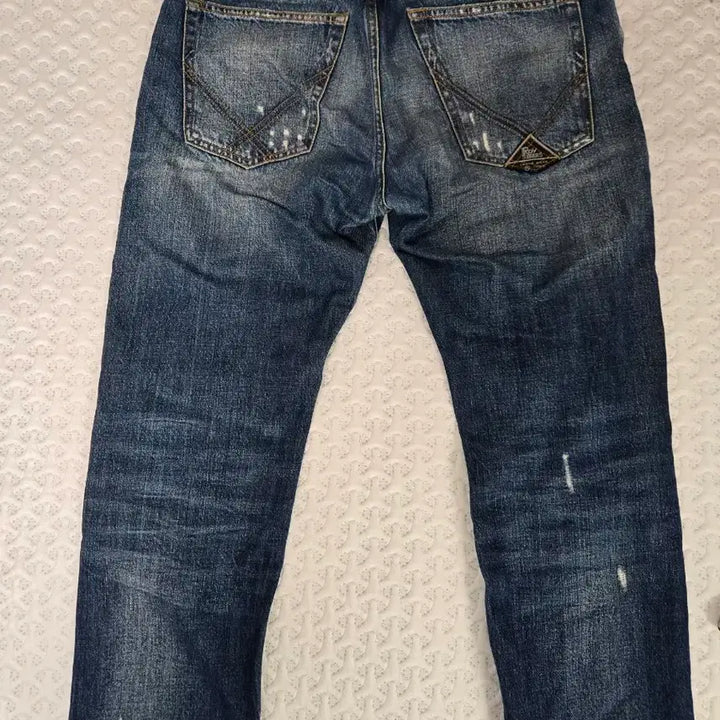 [BUNJANG] Roy Rogers Distressed Wash Jeans / 로이로저스 데미지 워싱 청바지