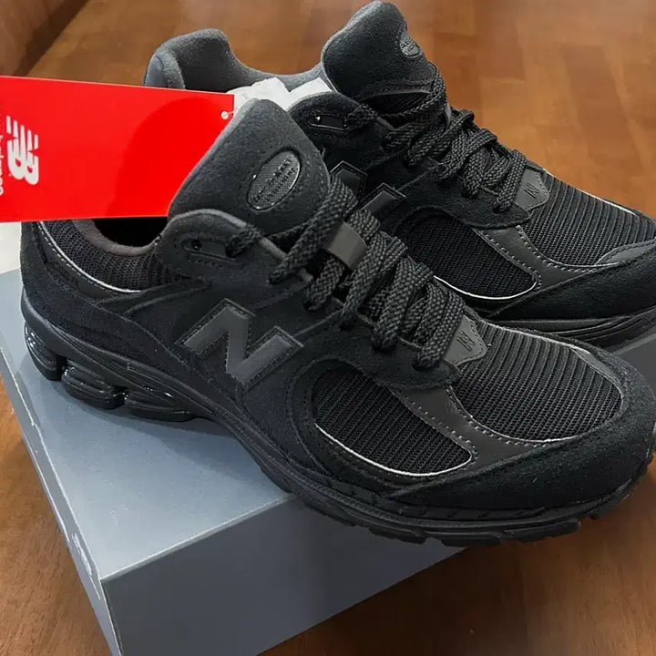 [BUNJANG] New Balance 2002R Black 265 / (미착용)뉴발란스 2002r 블랙 265