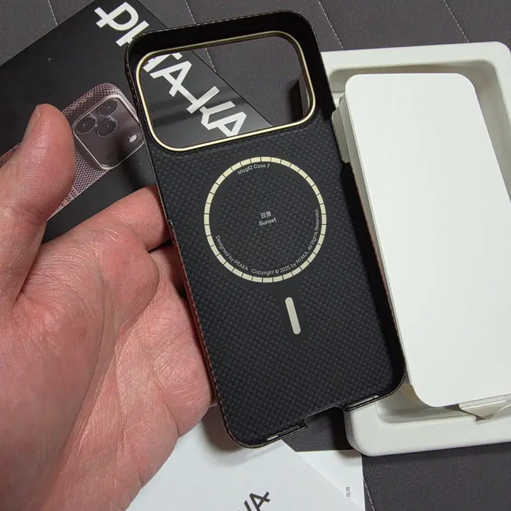 [BUNJANG] Pitaka MagSafe Case Sunset for iPhone 17 Pro Max / 아이폰 17프로맥스 피타카 케이스 선셋