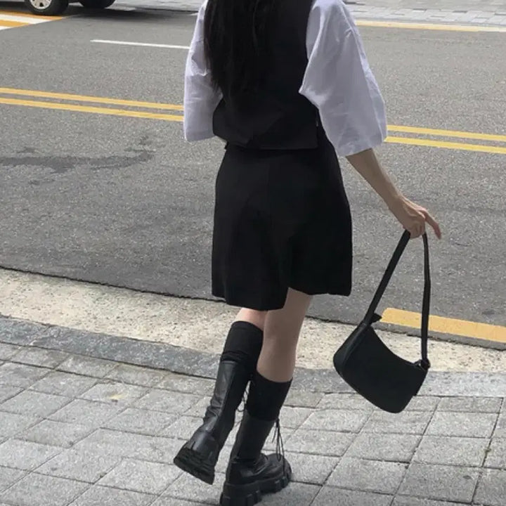 [SOLD OUT] (3개 합친 가격) 애니원모어 베스트 + 플리츠 스커트 + 셔츠