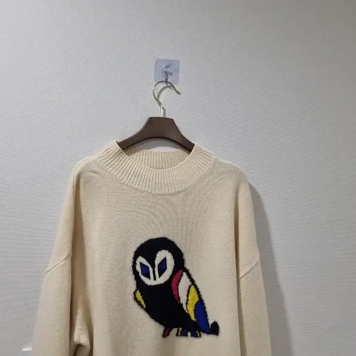 [SOLD OUT] 럭키슈에뜨 크림색 부엉이 니트 (FREE)